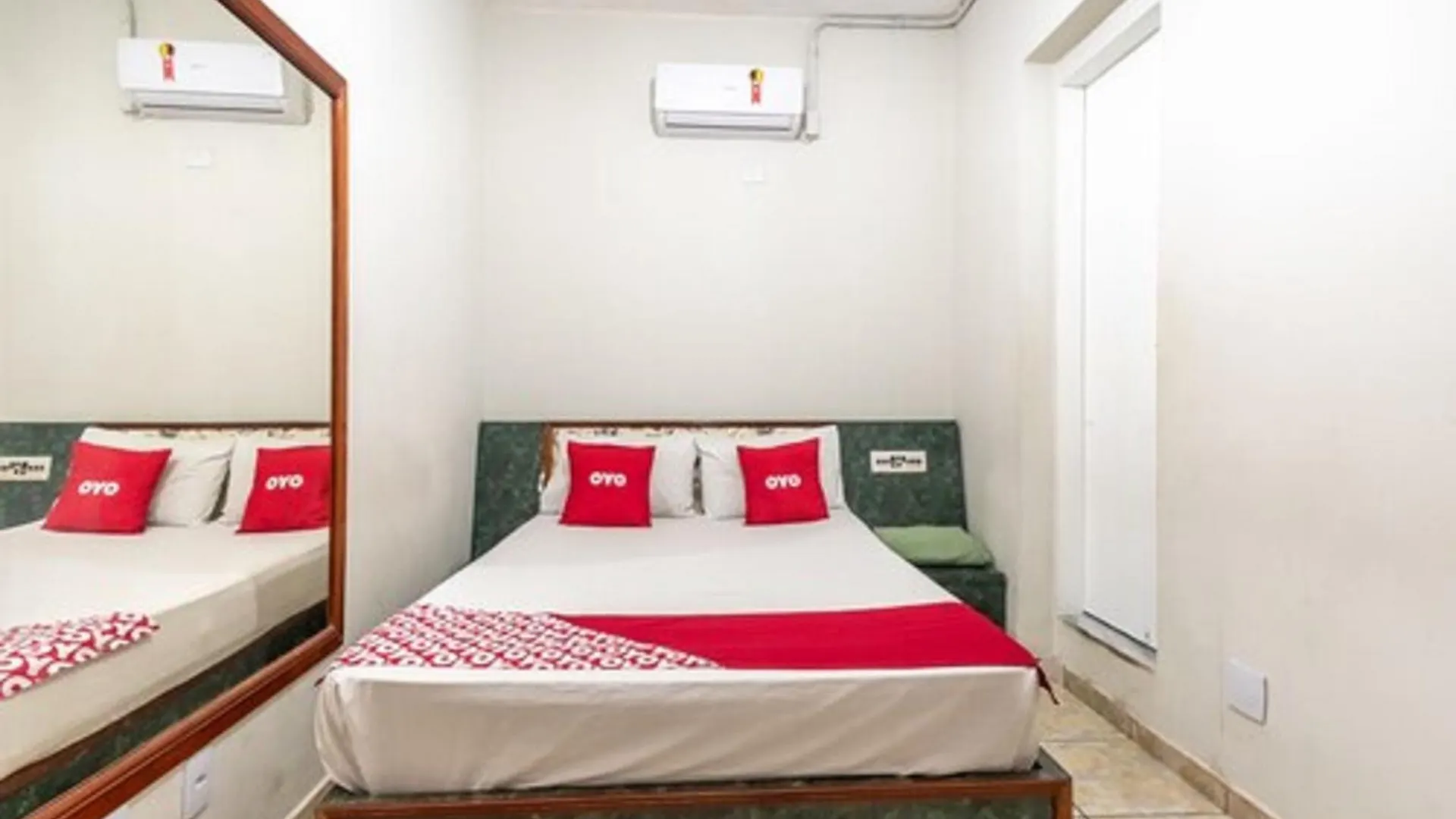 Oyo Hotel Dom Pedro, Sao Paulo contacts